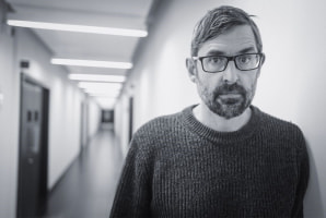 Louis Theroux revealed as Closing Keynote at  World Travel Market London 2023